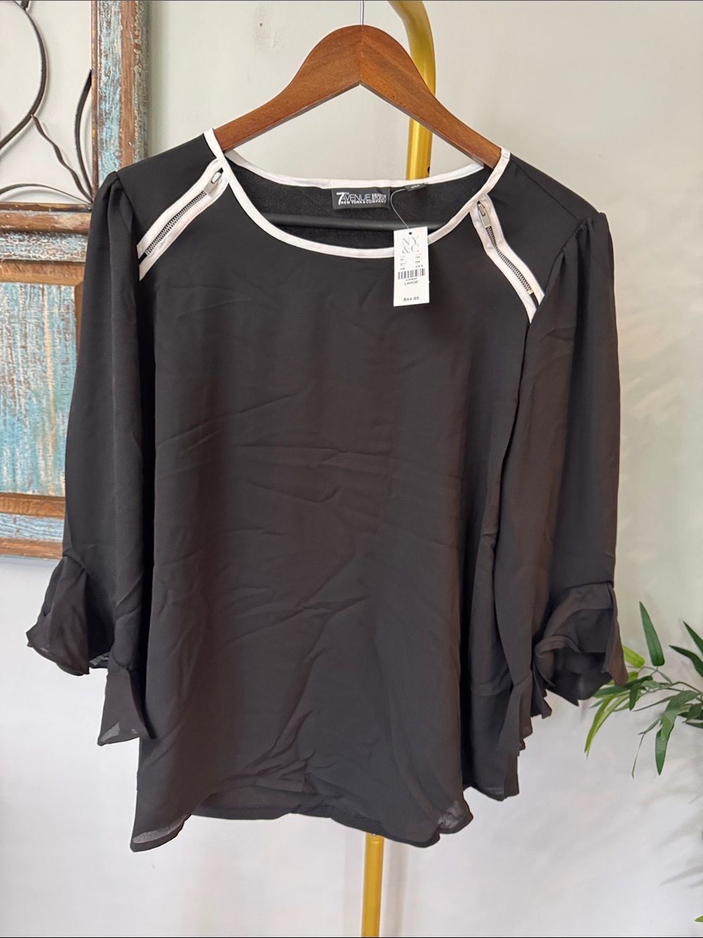 New York & Company Black polyester Blouse White Trim silver zipper accents NWT L - Picture 1 of 11